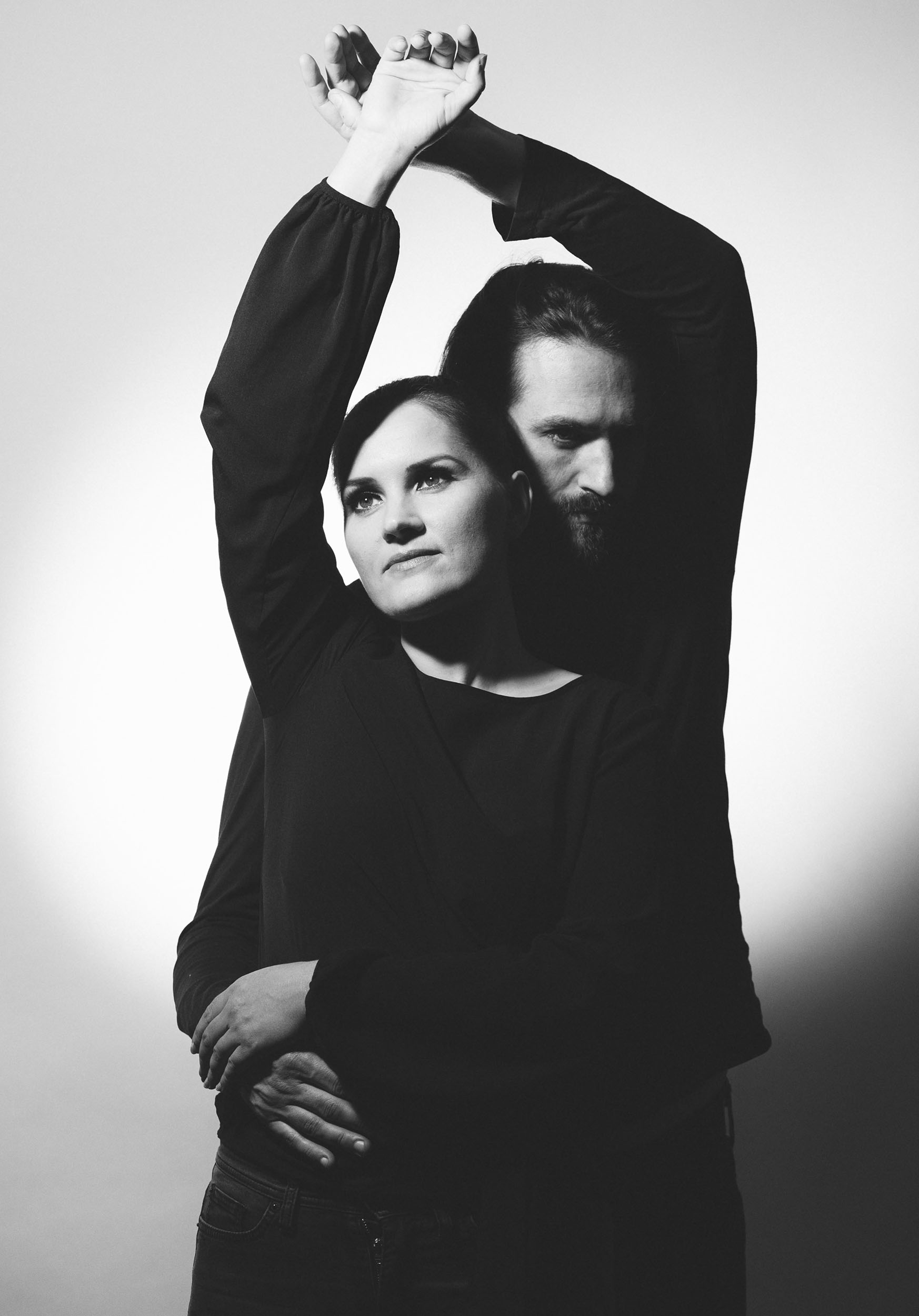 RTB07112-2023-10-28-Benne-Yvonne_CD-Cover_SMALL_WEB